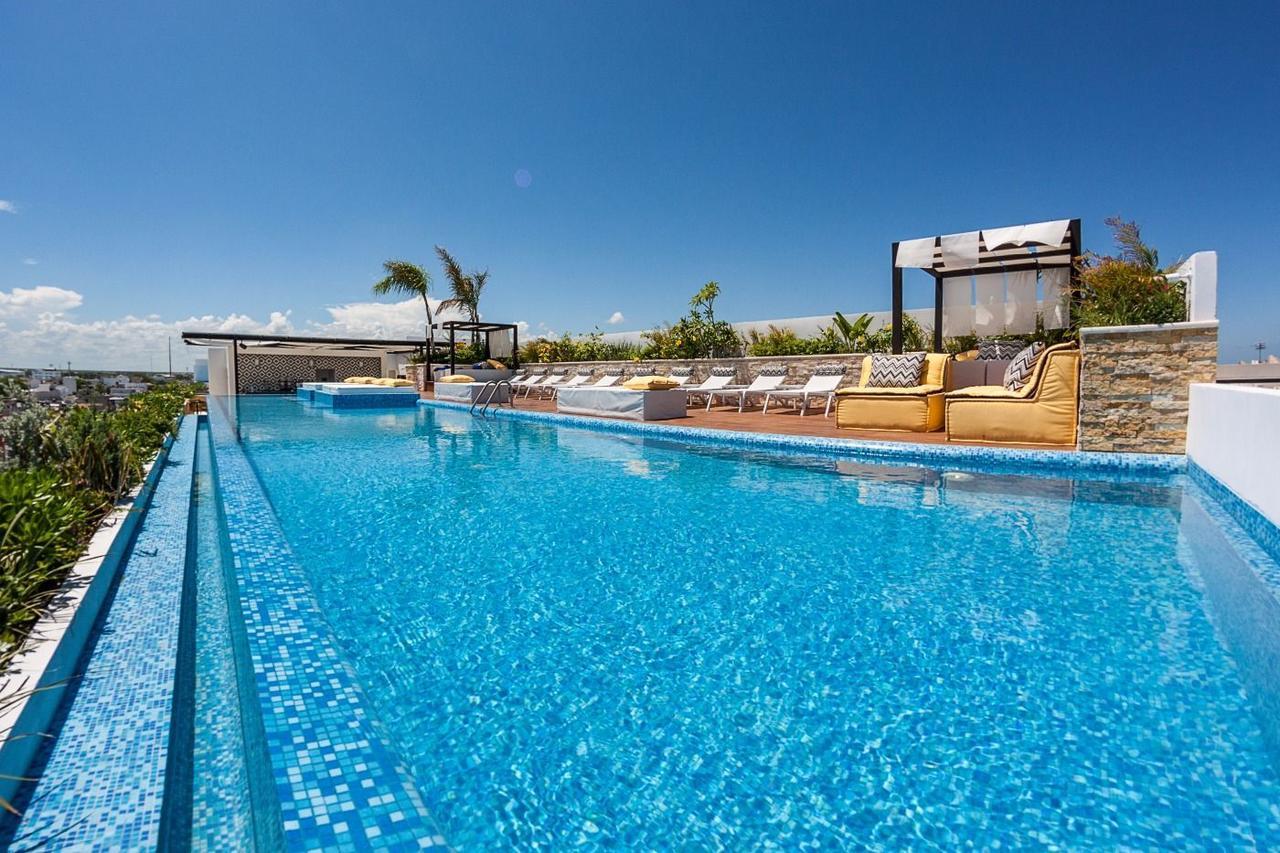 The City Luxury Suites Playa del Carmen Bagian luar foto